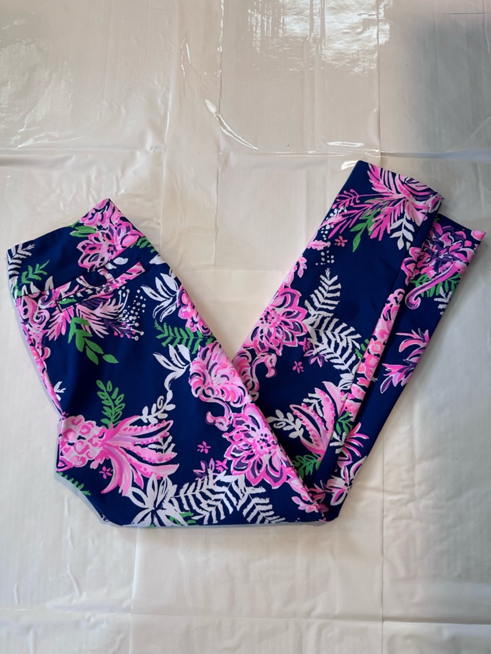 Lilly Pulitzer Navy Pink Floral Cropped Pants, 0